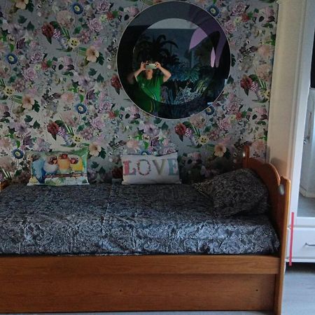 Casa Em Charneca De Caparica Villa Luaran gambar